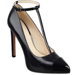 Nine West Stiletto Heels Black Leather With Patent Leather Toes Size 6.5 M.